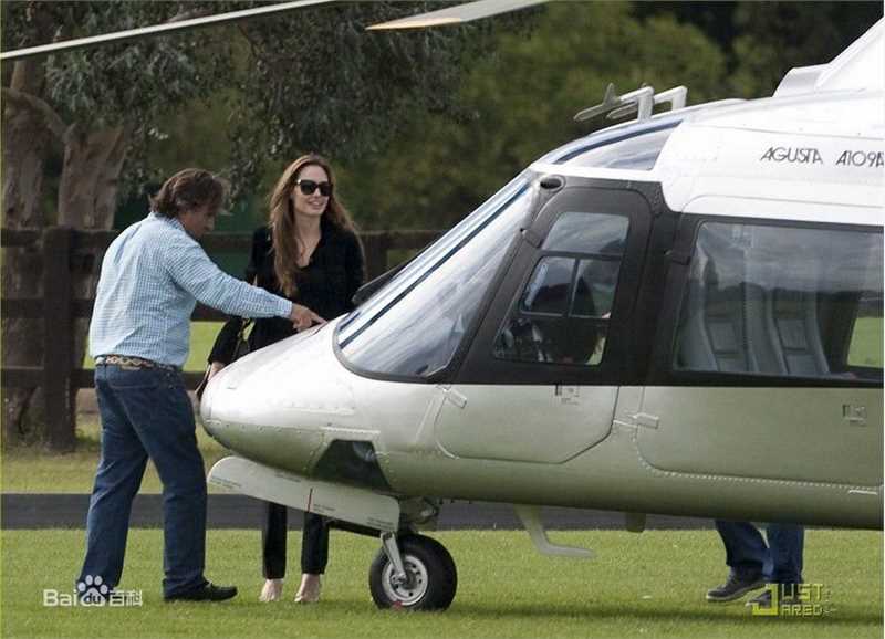 精选安吉丽娜·朱莉(Angelina Jolie)精彩图册