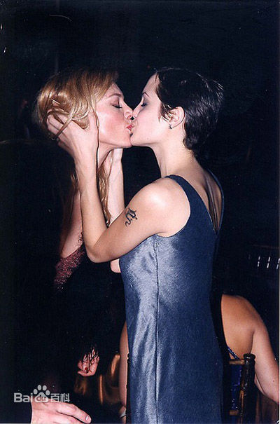 最全安吉丽娜·朱莉(Angelina Jolie)精彩图册