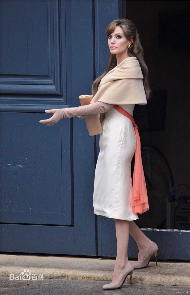 最全安吉丽娜·朱莉(Angelina Jolie)精彩图册