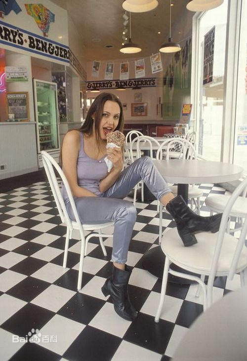 最新安吉丽娜·朱莉(Angelina Jolie)精彩图册