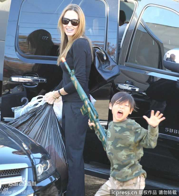 最新安吉丽娜·朱莉(Angelina Jolie)精彩图册