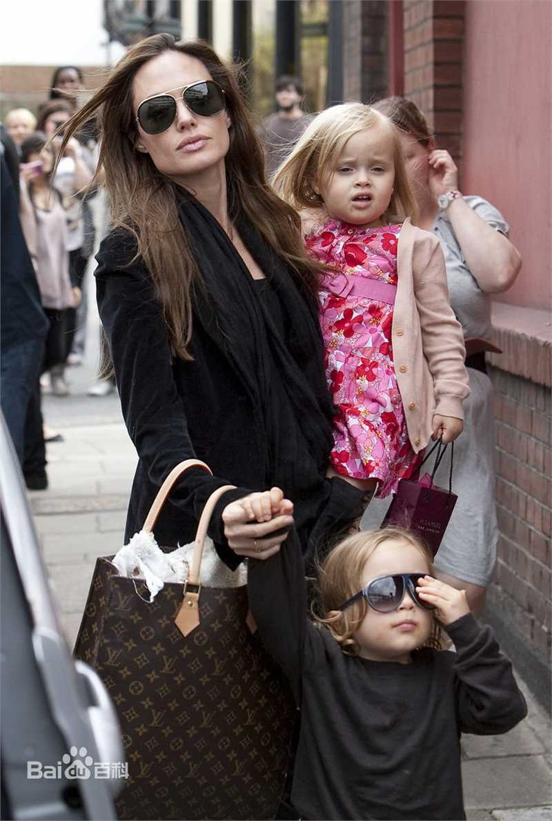 高清安吉丽娜·朱莉(Angelina Jolie)精彩图册