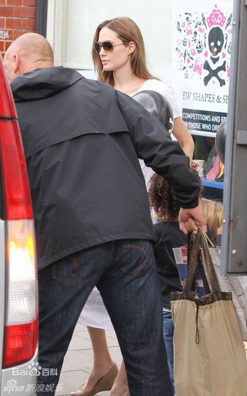 高清安吉丽娜·朱莉(Angelina Jolie)精彩图册