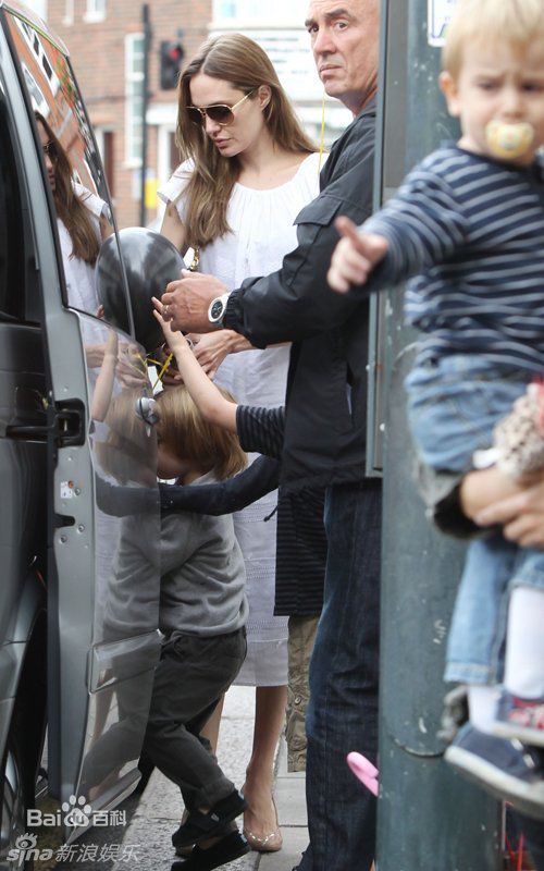 高清安吉丽娜·朱莉(Angelina Jolie)精彩图册