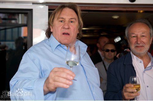 杰拉尔·德帕迪约(Gérard Depardieu)前后照片