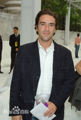 本·卓别林(Ben Chaplin)前后照片