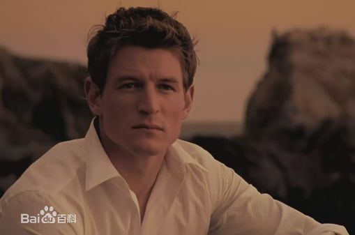 最新菲利普·温彻斯特(Philip Winchester)性感图片