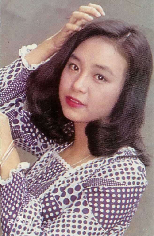 陈秋霞(Chelsia Chan)出道早期壁纸壁纸