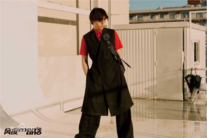 陈飞宇风度men's uno壁纸壁纸