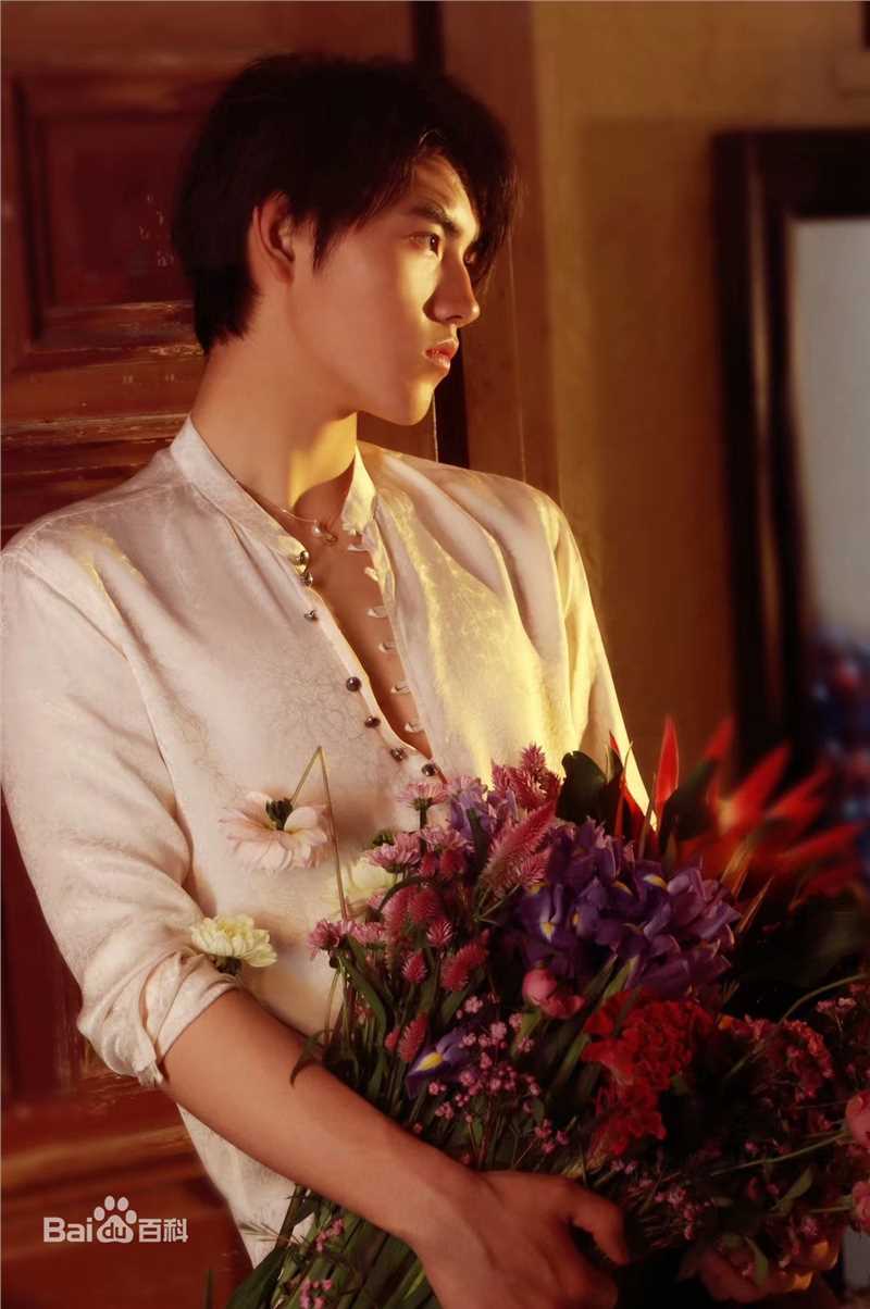 陈飞宇周末画报素颜照壁纸