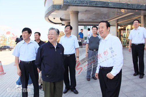 李平新闻图片图册