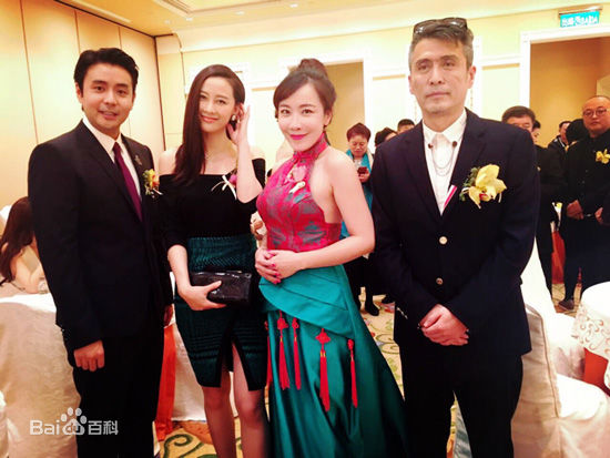 何澜澳门电影节最佳编剧性感图片壁纸