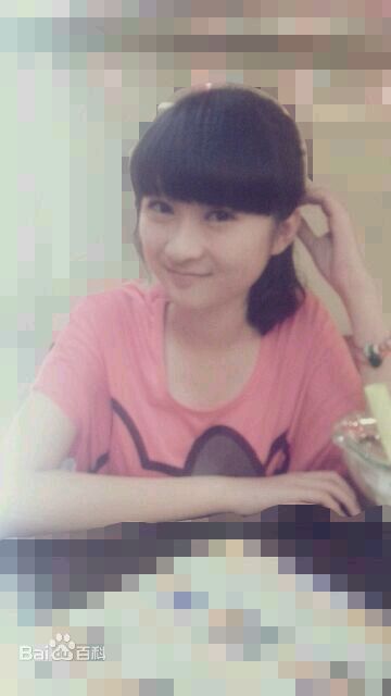 聂知晓生活照壁纸壁纸