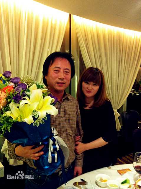 贾妮和名人合影性感图片图集