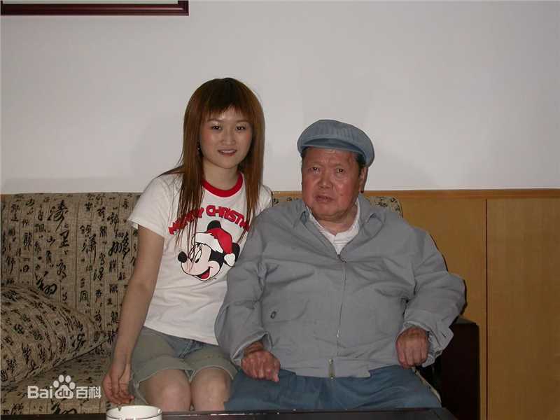 贾妮和名人合影性感图片图集