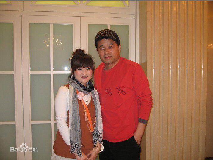 贾妮和名人合影性感图片图集