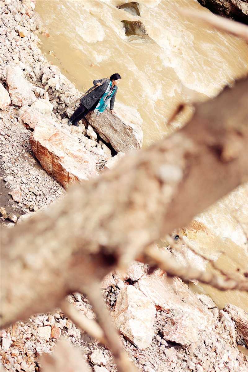 杨竞泽(Jingze Yang)《别让妈妈流泪》高清剧照