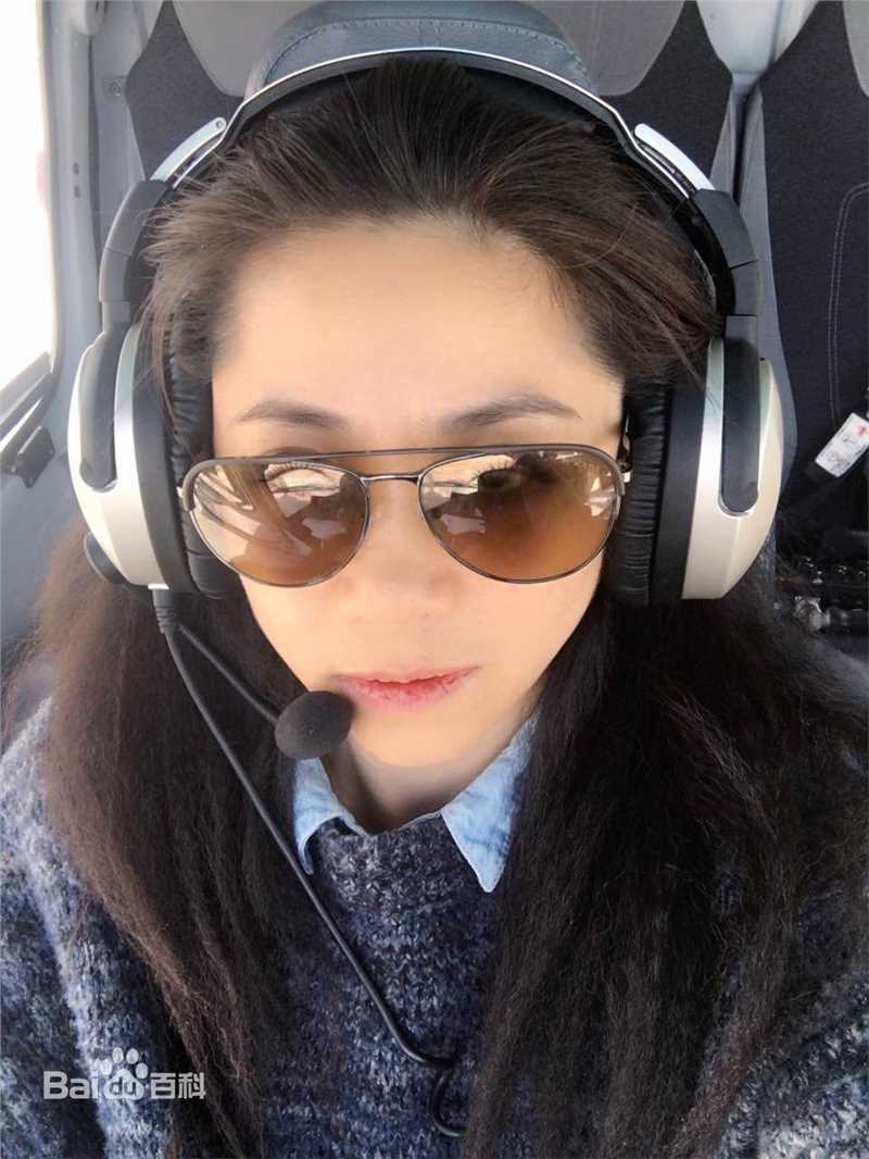 最新刘荣艳(LIU RONGYAN)性感图片