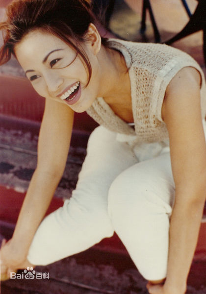 陈雅伦(Ellen Chan)在1994专辑《只喜欢一个人》中的