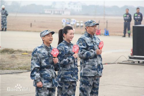 周小斌参加活动素颜照相册