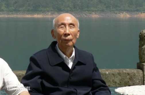 刘杰(Jie Liu)前后照片