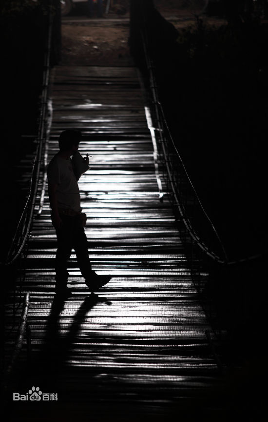 卫列工作照素颜照相册