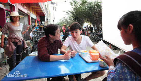 卫列工作照素颜照相册