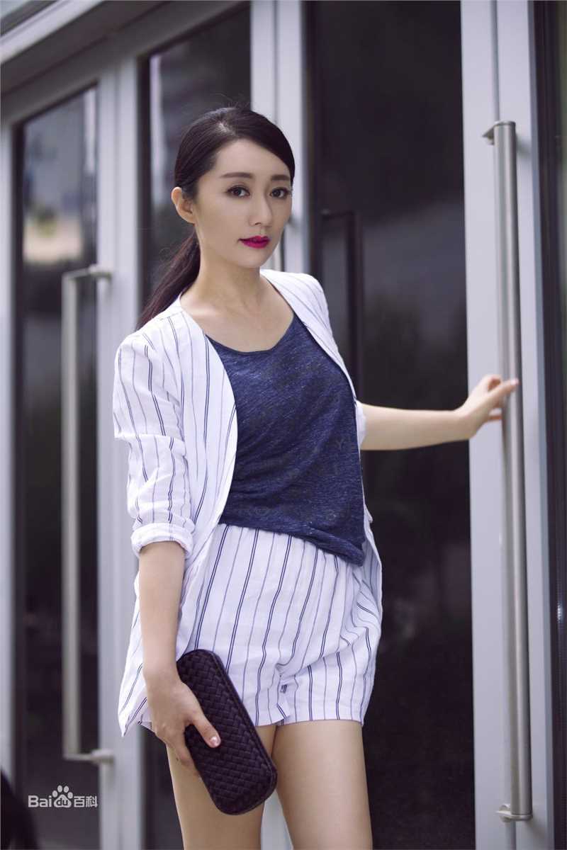 原子霏(Vivian)最新壁纸