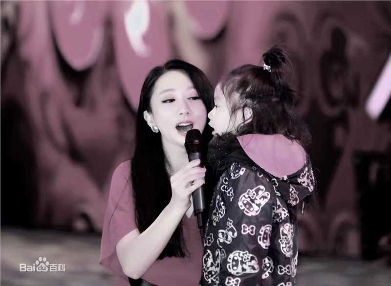 原子霏(Vivian)星光音乐节前后照片