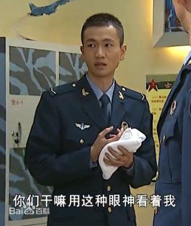 高清顾宇峰(Daniel)在代表作《大学生士兵的故事》  饰 余丰中的图集