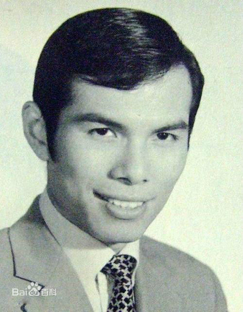陈鸿烈年轻时的前后照片