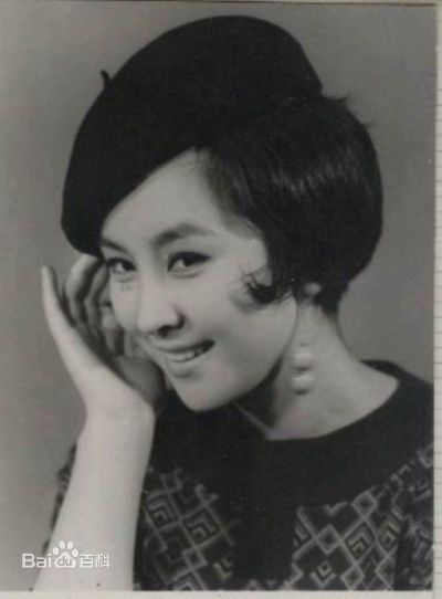 甄珍个人照生活照相册