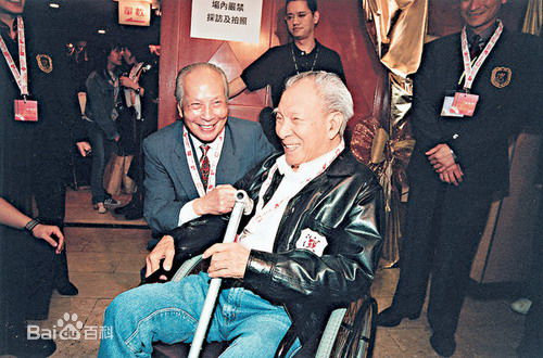 石坚(Shih Kien)生活照素颜照相册