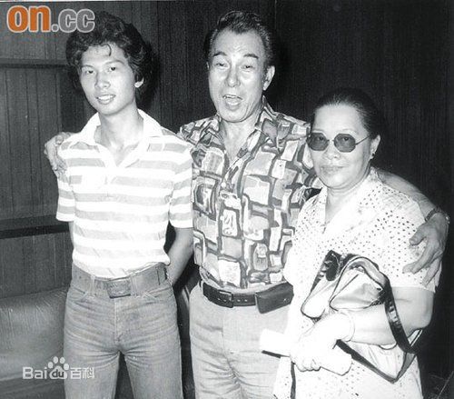 石坚(Shih Kien)生活照素颜照相册