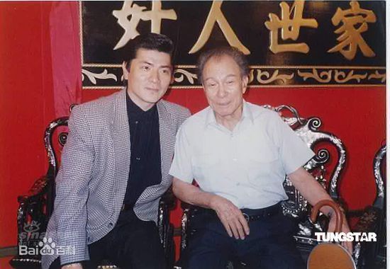 石坚(Shih Kien)生活照素颜照相册