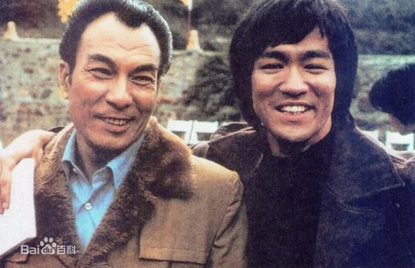 石坚(Shih Kien)生活照素颜照相册