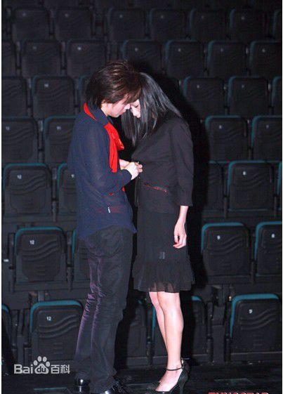 赵学而(Bondy，Chiu Hok Yee)在2008年5月6日《心太野》彩排现场中的