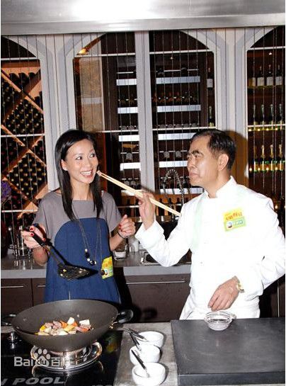 赵学而(Bondy，Chiu Hok Yee)在2008年10月16日《星级厨房》录影中的