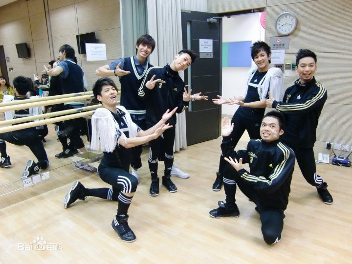 梁进龙(Juno Leung)媒体照素颜照相册