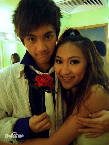 梁进龙(Juno Leung)媒体照素颜照相册