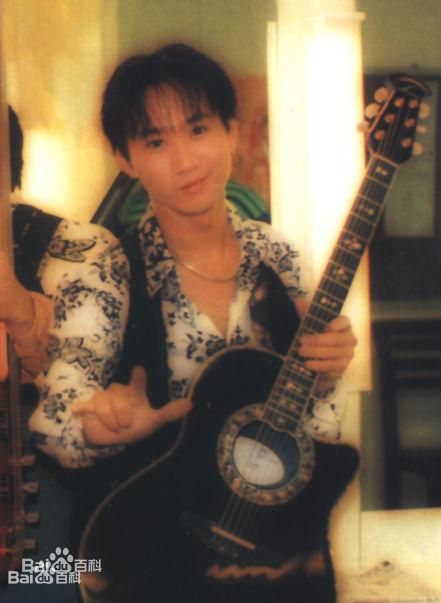 高清黄家驹(Ka Kui Wong（英）；Koma（日）)图片