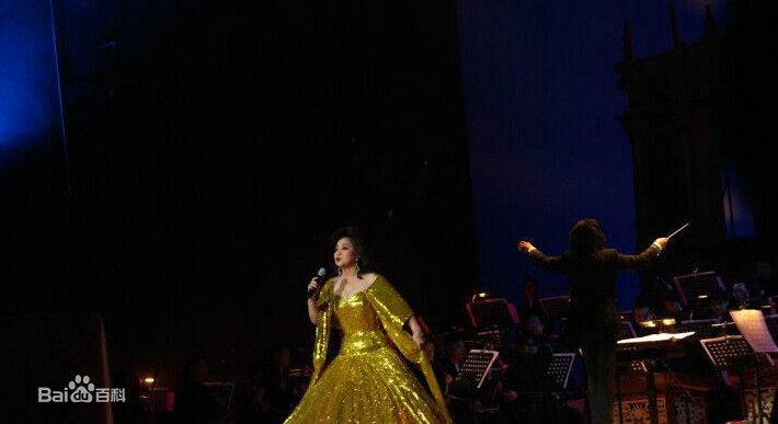 徐小凤(Paula Tsui)前后照片