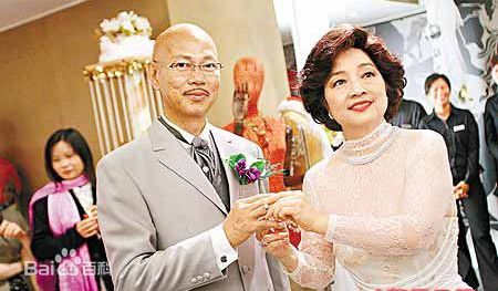 徐小凤(Paula Tsui)活动照前后照片