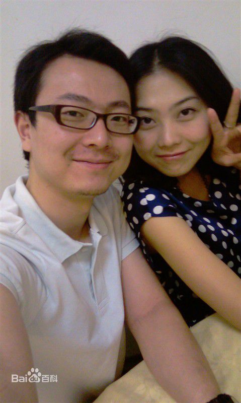 周凌翔海涛和妻子赵佳素颜照相册