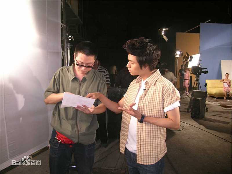 关尔(David Kuan)工作中壁纸壁纸