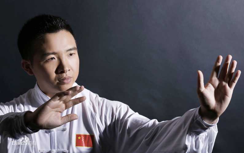 焦晓雨前后照片