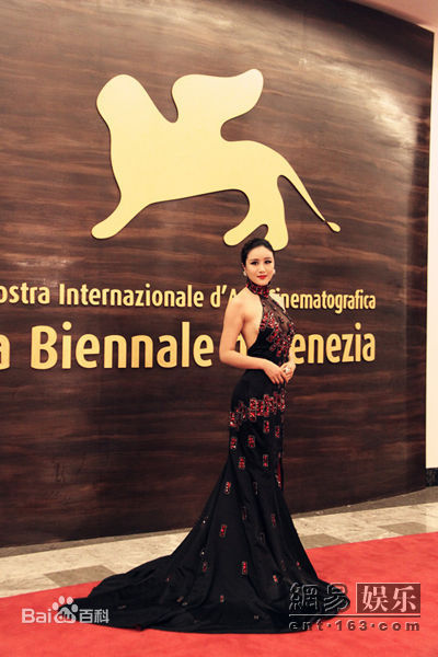 杨紫婷威尼斯电影节性感图片图集