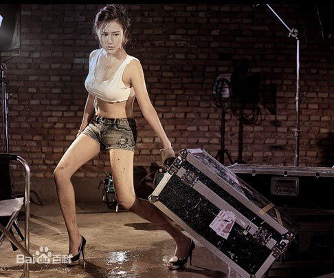 最新杨紫婷性感图片