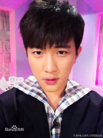 左大建(Ryan)大左生活照壁纸壁纸