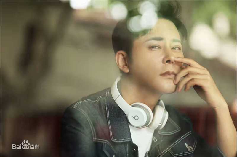 宗峰岩最新新帅气图集